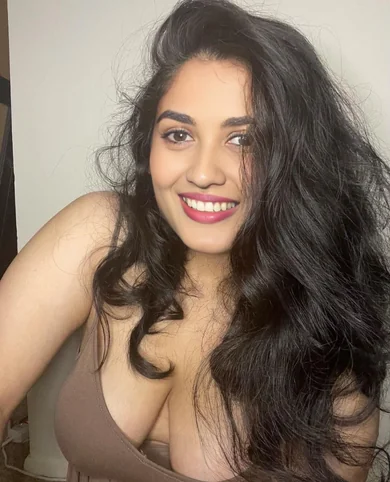 Mumbai hotel call girl